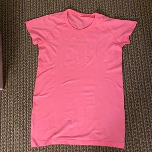 Coral Lululemon Short Sleeve Swiftly Crewneck
